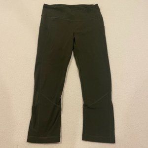 Lululemon Olive cropped leggings
